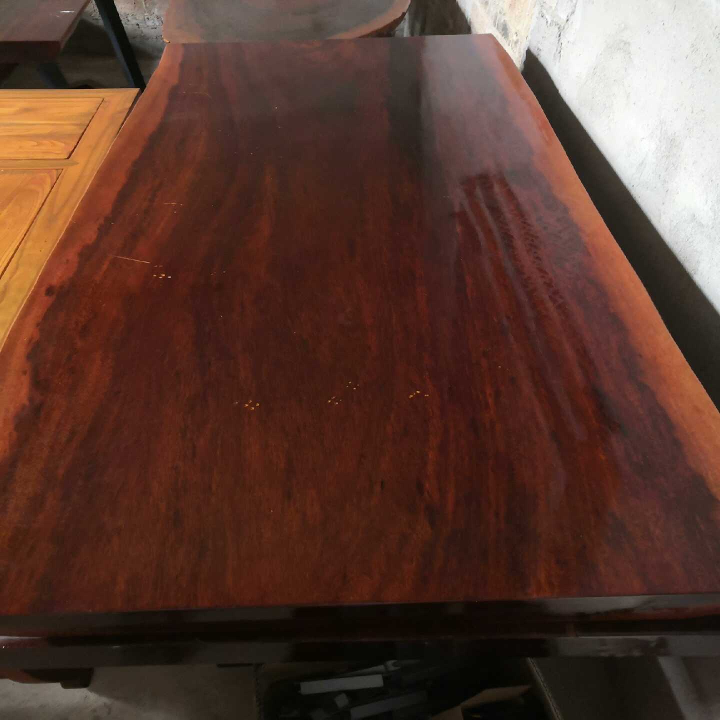 奥坎木大板，长160*80厚8，没裂纹，铁脚架，东西在阳朔县--议价