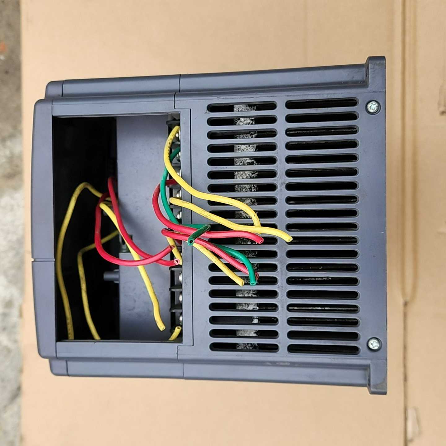 议价IWAKI易威奇EHD-C35VC-20J4电磁计量泵，拆机现货/维修E