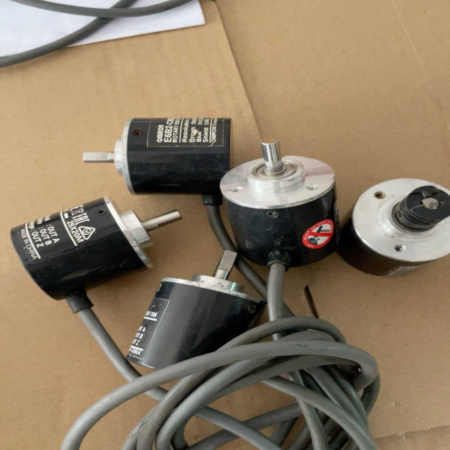 E6B2-CWZ6C欧姆龙型编码器光电旋转增量式编码器102--议价商品