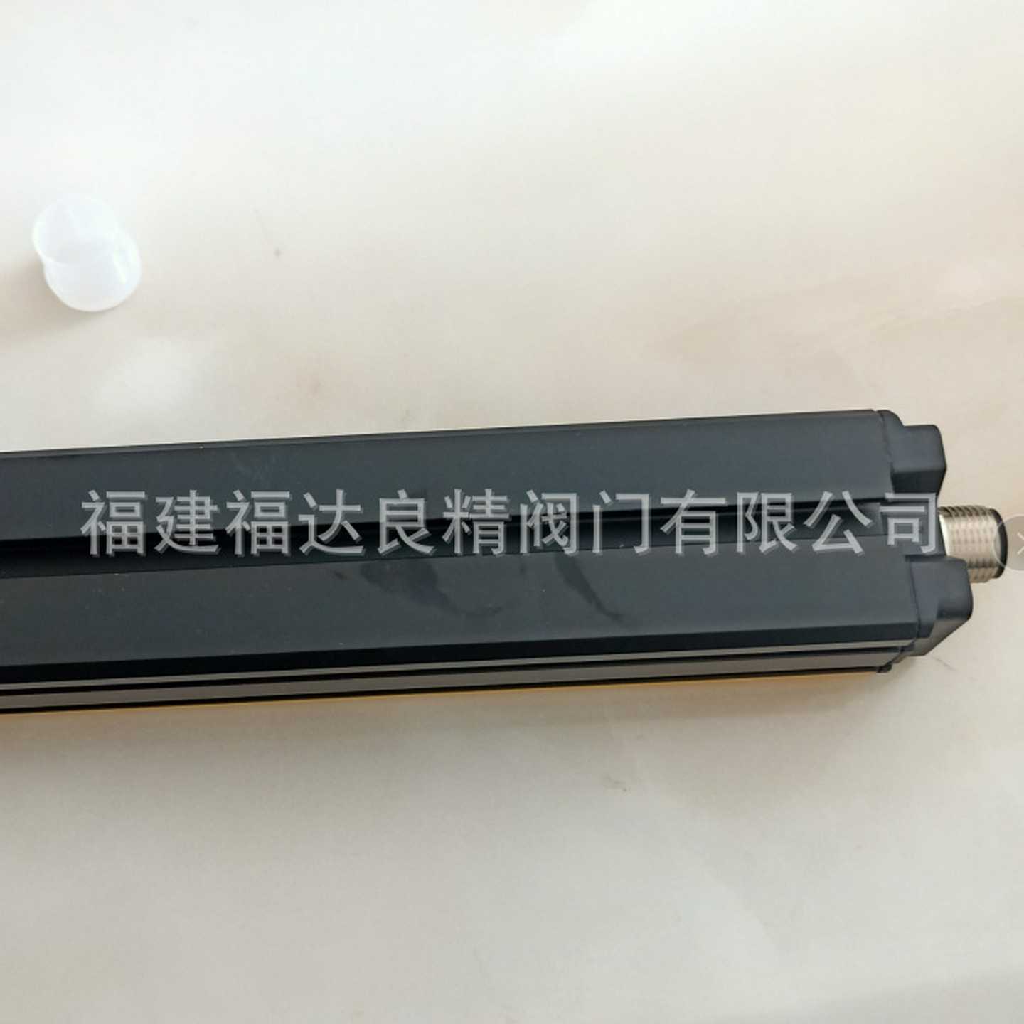 TuURCK图尔克位移传感器LI200P0-Q25LM0-ELIUPN8x3-H1151