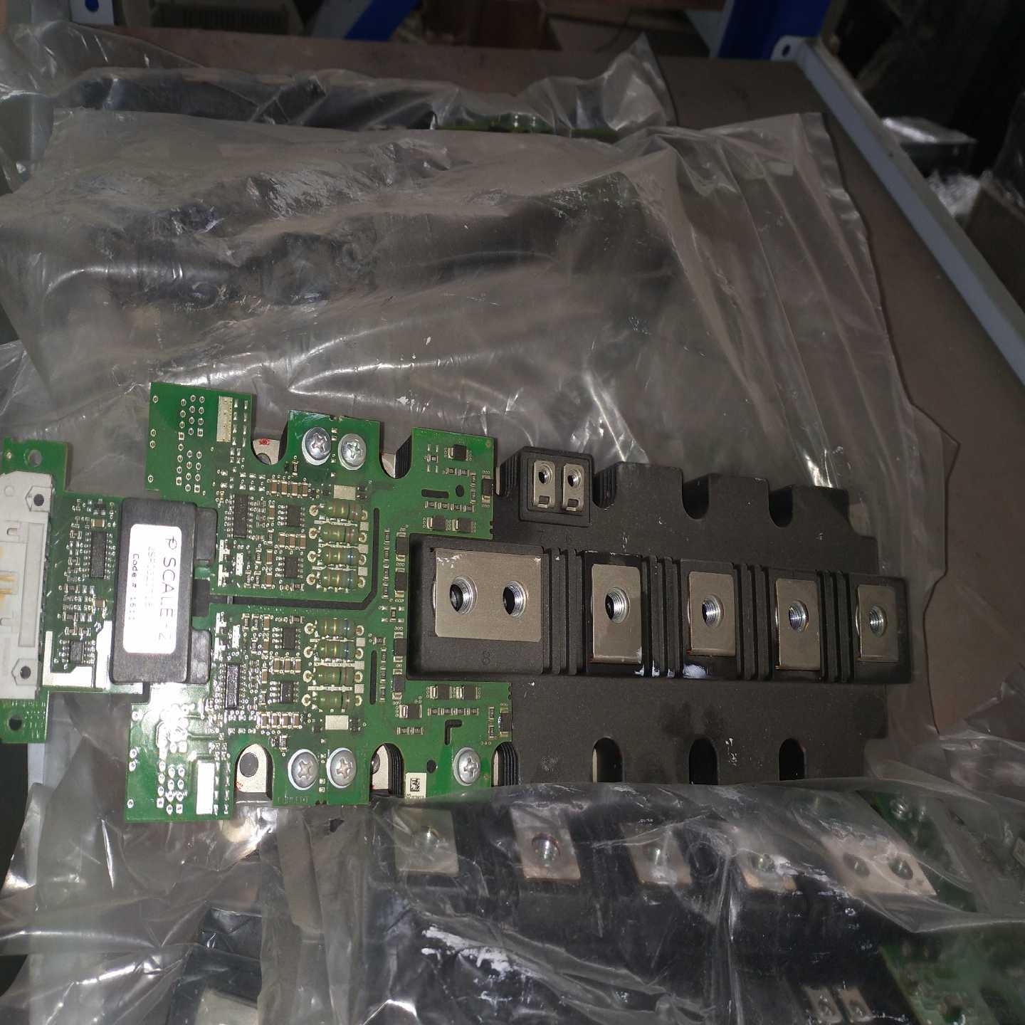 英飞凌模块FF1400R12IP4带触发板500一块【询价】