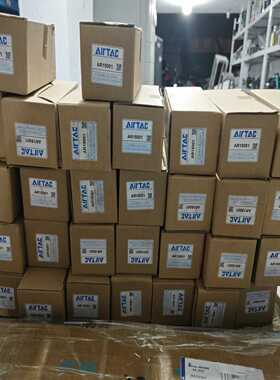 询价~亚德客AR15001调压阀，，多台。型号AR