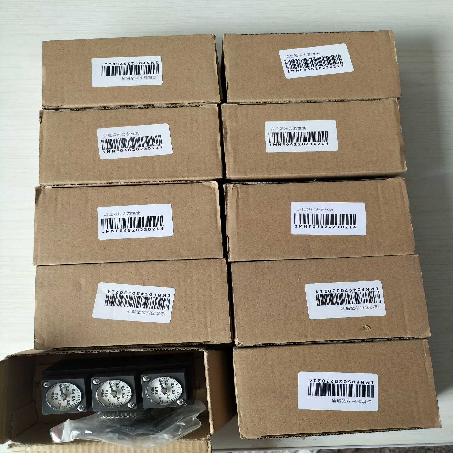 西门子阀门定位器进口原装压力表6DR4004-2M.6DR4-议价