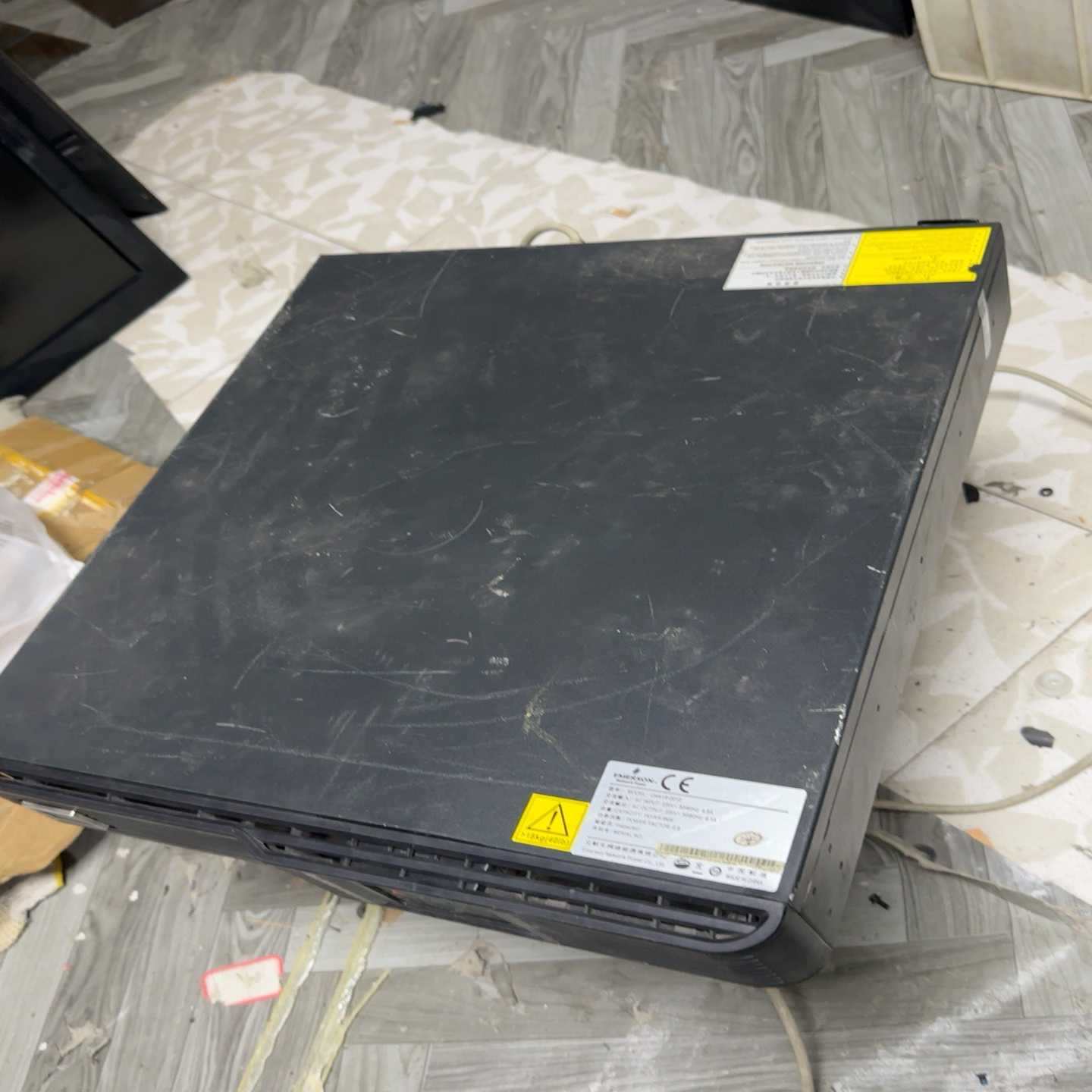 EMERSON艾默生UPS电源UHA1R-0010机架式1K--议价商品