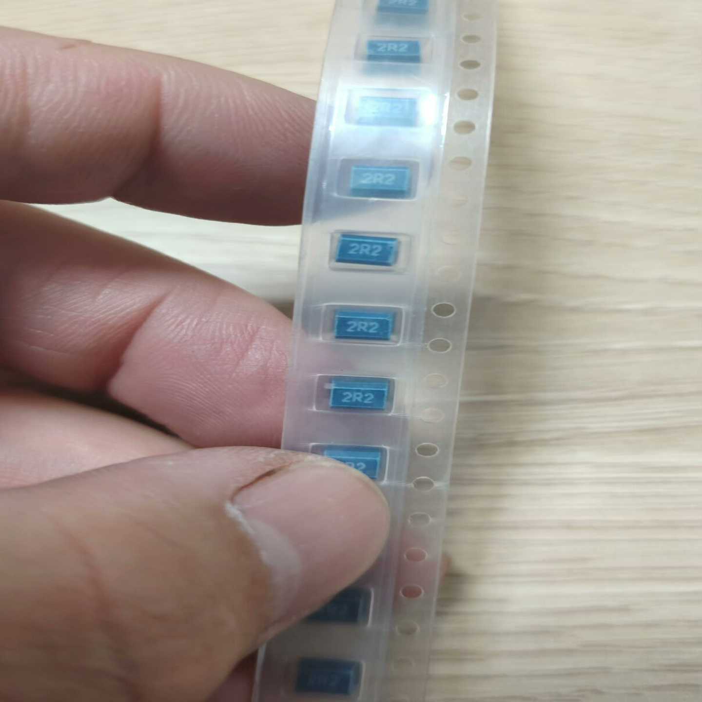 原装NLC453232T-2R2K-PF屏蔽绕线TDK电感-询价客服