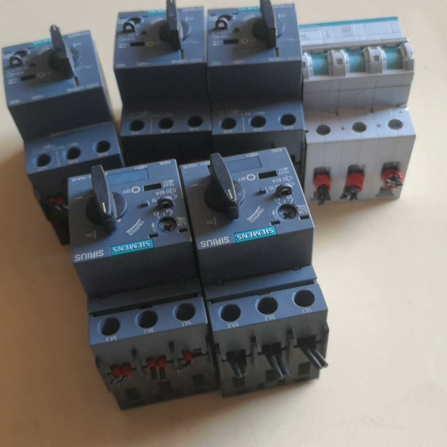 电动机马达保护断路器3RV6011-1JA10，图询价