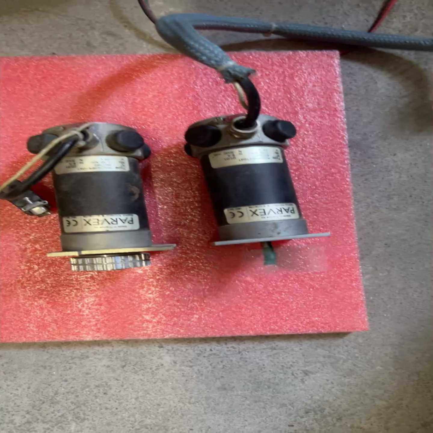 PARVEX电机RS240BR1041，贴片机的，功能正询价