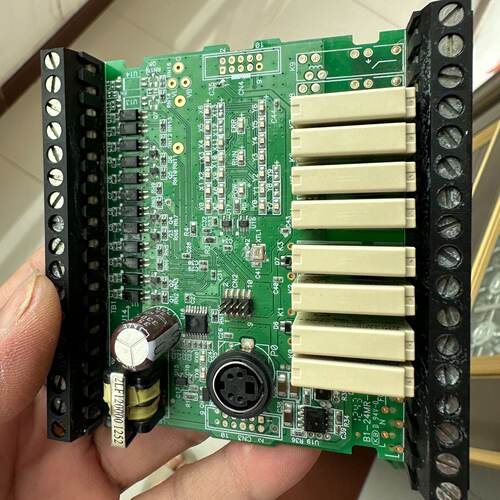 议价Fatek Yonghong Plc Controller B1z20Mr2D24s适用