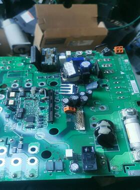 安川伺服驱动板SGDH-CB50DA DF9203659-B（佳毅工控）