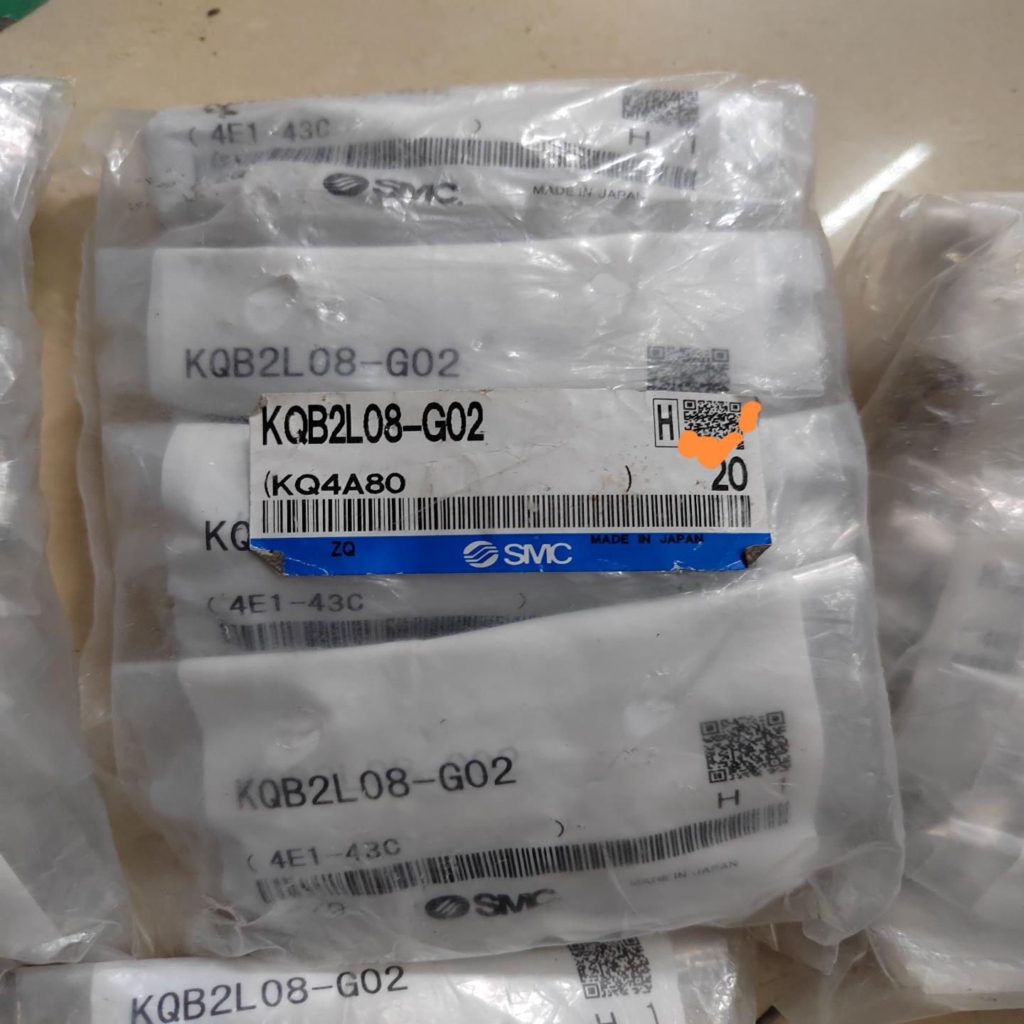 【请询价】SMC接头KQB2L08-G02 KQ4A80原装正品 8元