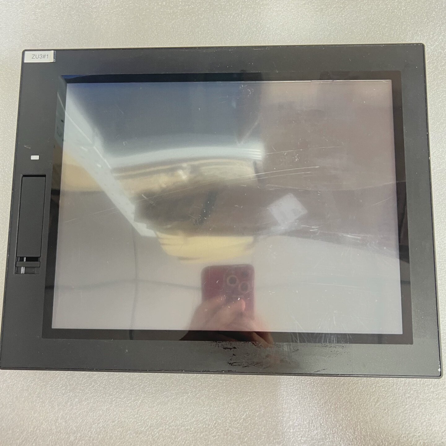 原装拆机基恩士触摸屏VT5-X12成色很好，95新有多个询价