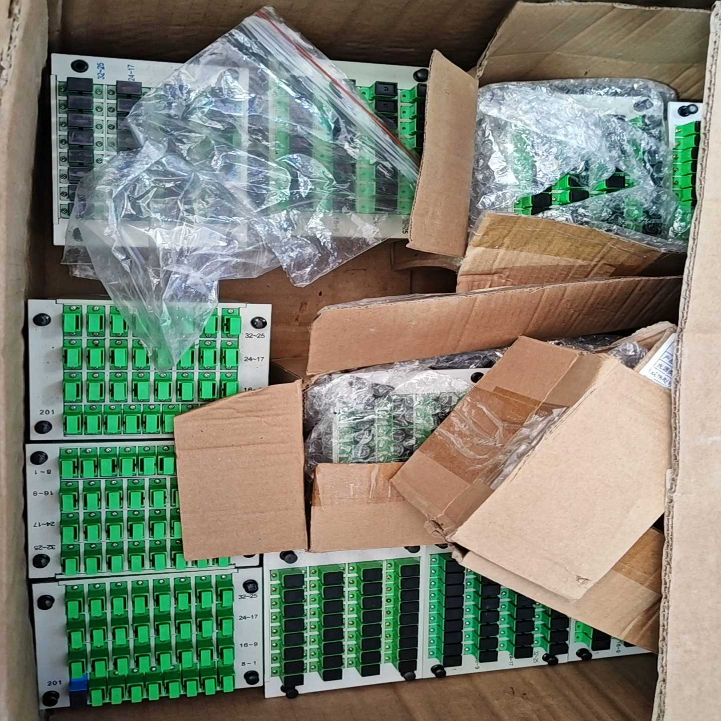 (重工机械)1分2-scapc插卡式光分路器，数量15个，价格40元一