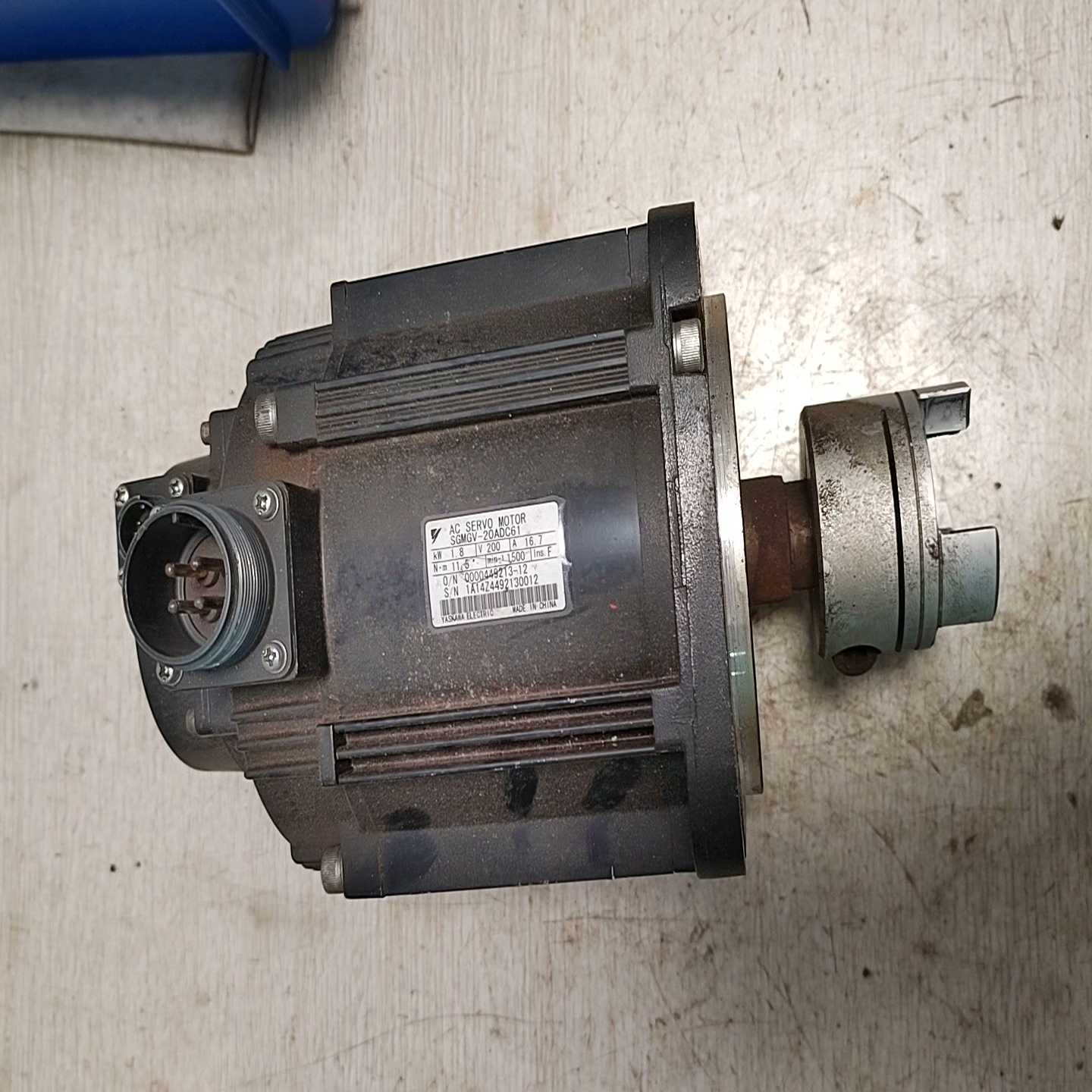 安川伺服电机，安川五代1.8kw伺服电机，SGMGV-20A~询价