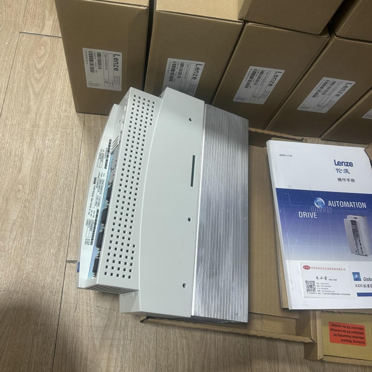 E82EV552K4C 伦茨变频器现货供应实物拍摄