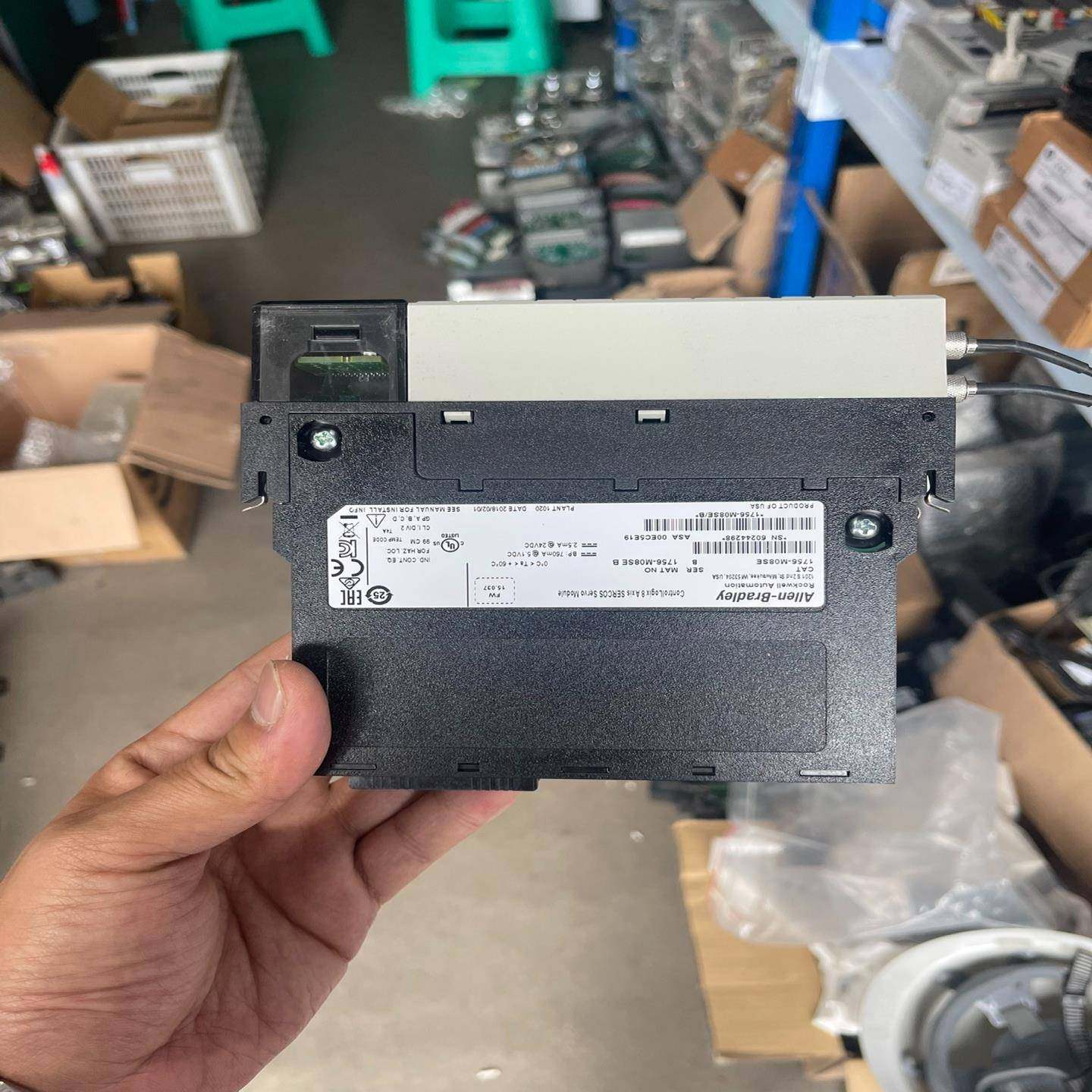 韩国LS伺服电机APM-SA01ACN-8-SC3{议价}