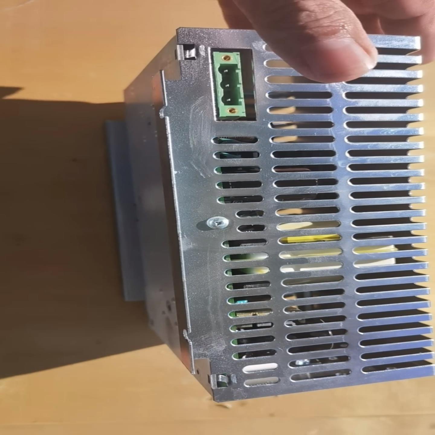 SSB变桨充电器L1014A变桨充电器未用无包装功；议价