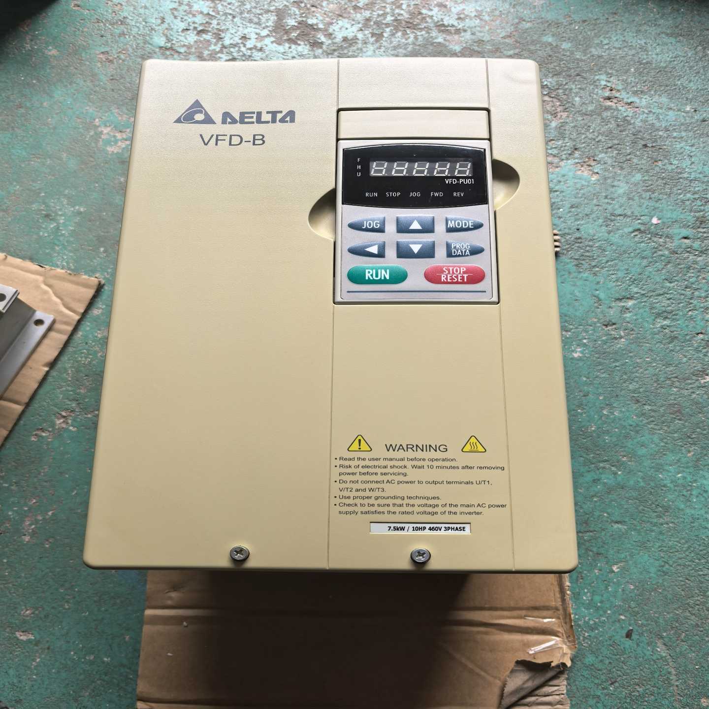 B系列变频器VFD075B43A7.5KW38