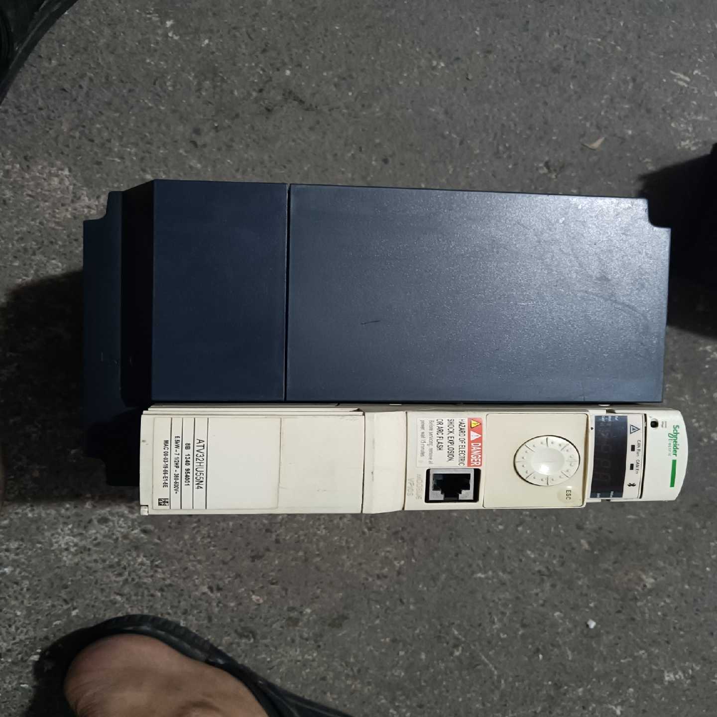 【议价】变频器ATV32HU55N4测试适用