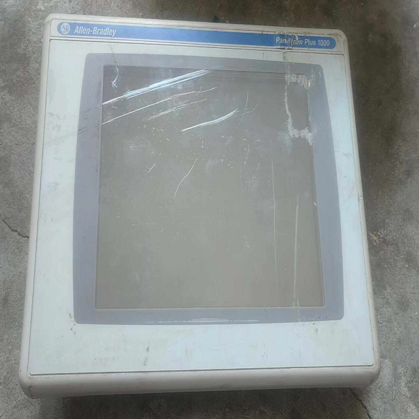 议价工控2711p-t10c4d6成色如图，不包