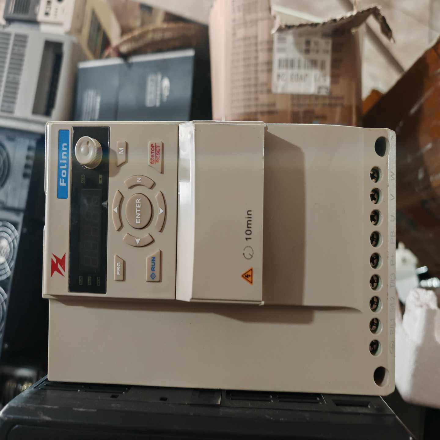 富凌变频器H110T40055BX0，功率5.5kw，三相3--议价商品