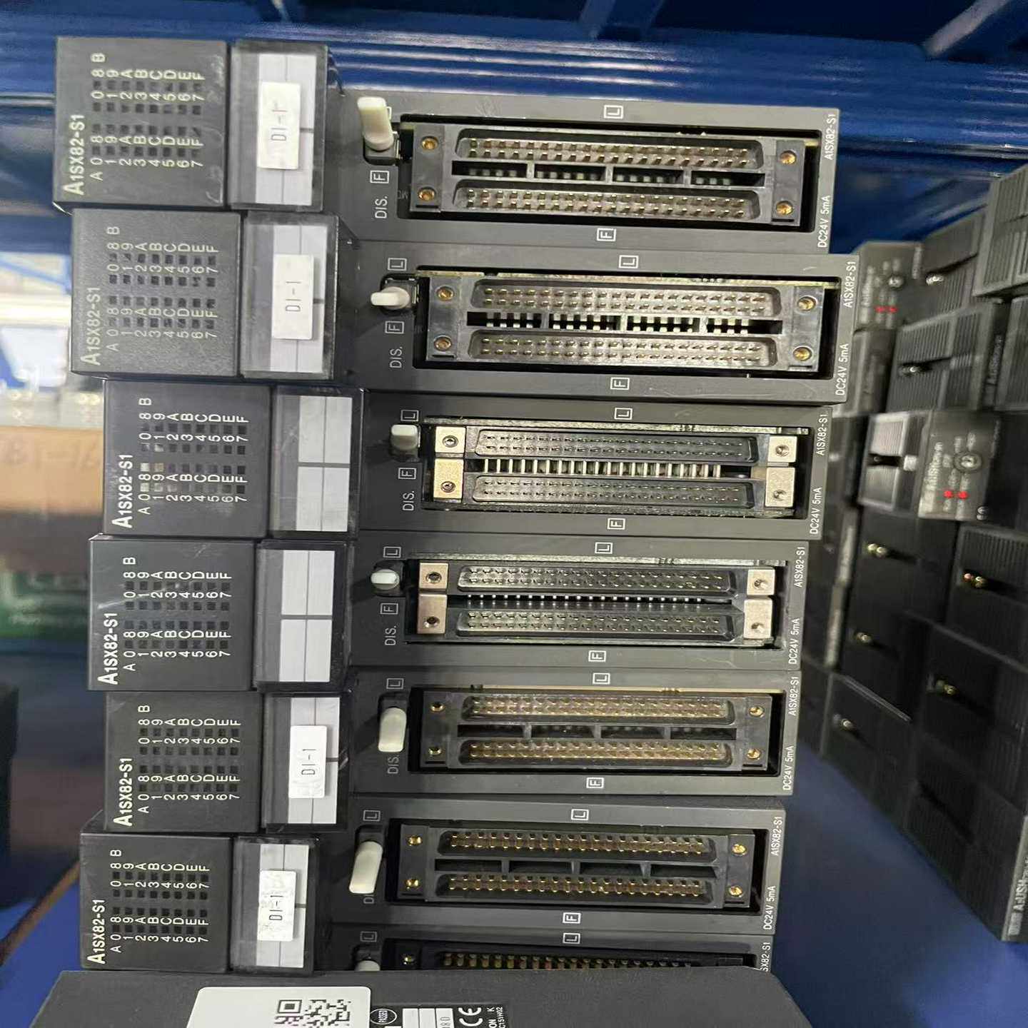 三菱PLC输入模块A1SX82-S1，日本原装，DC24V--议价商品