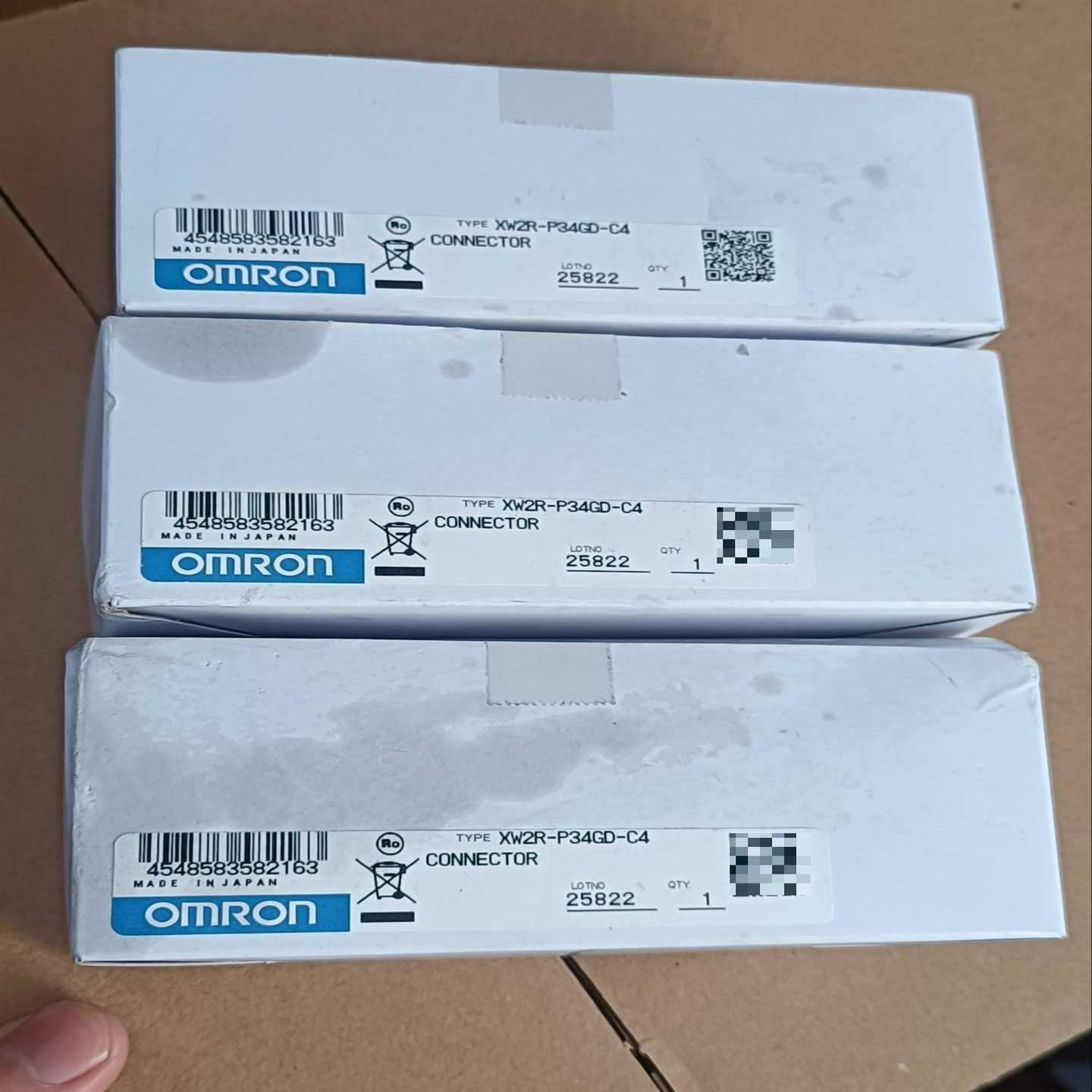 询价全新欧姆龙XW2R-P34GD-C4，原装未拆封，日本进