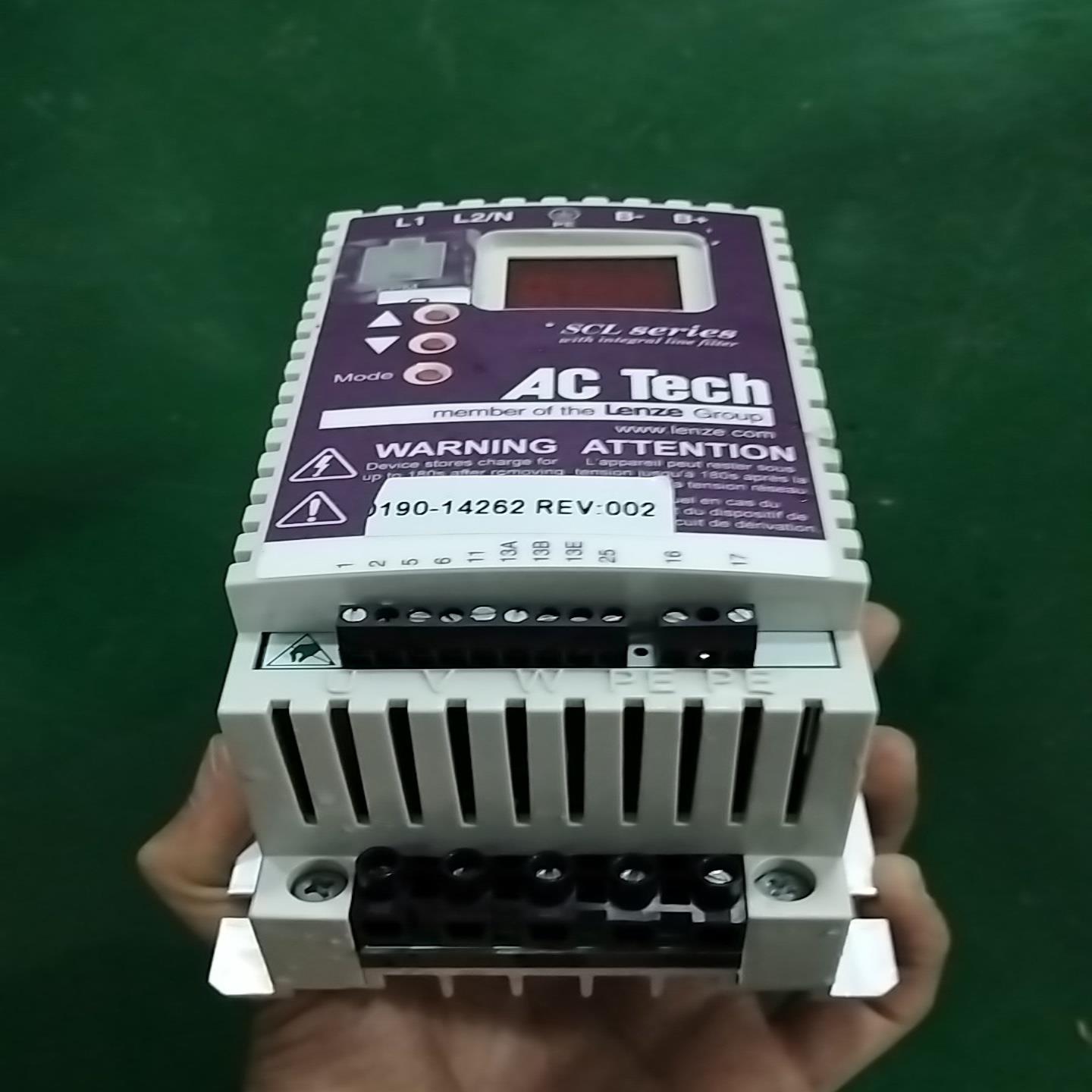 【请询价】伦茨变频器SL205S型号0190-1422美国原装进口