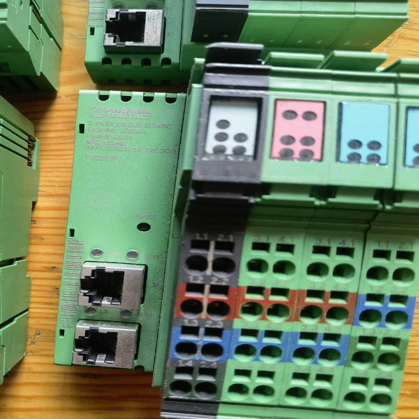 IL PN BK DI8 DO4 2TX-PAC  2703（鑫宝电子）