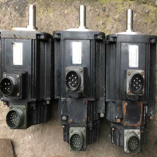 询价SGMGH-09ACA6C安川850W伺服电机邮费自理，都测