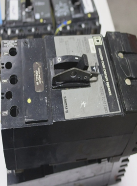 SquareDKAR3615035150ACIRCUIT断路器