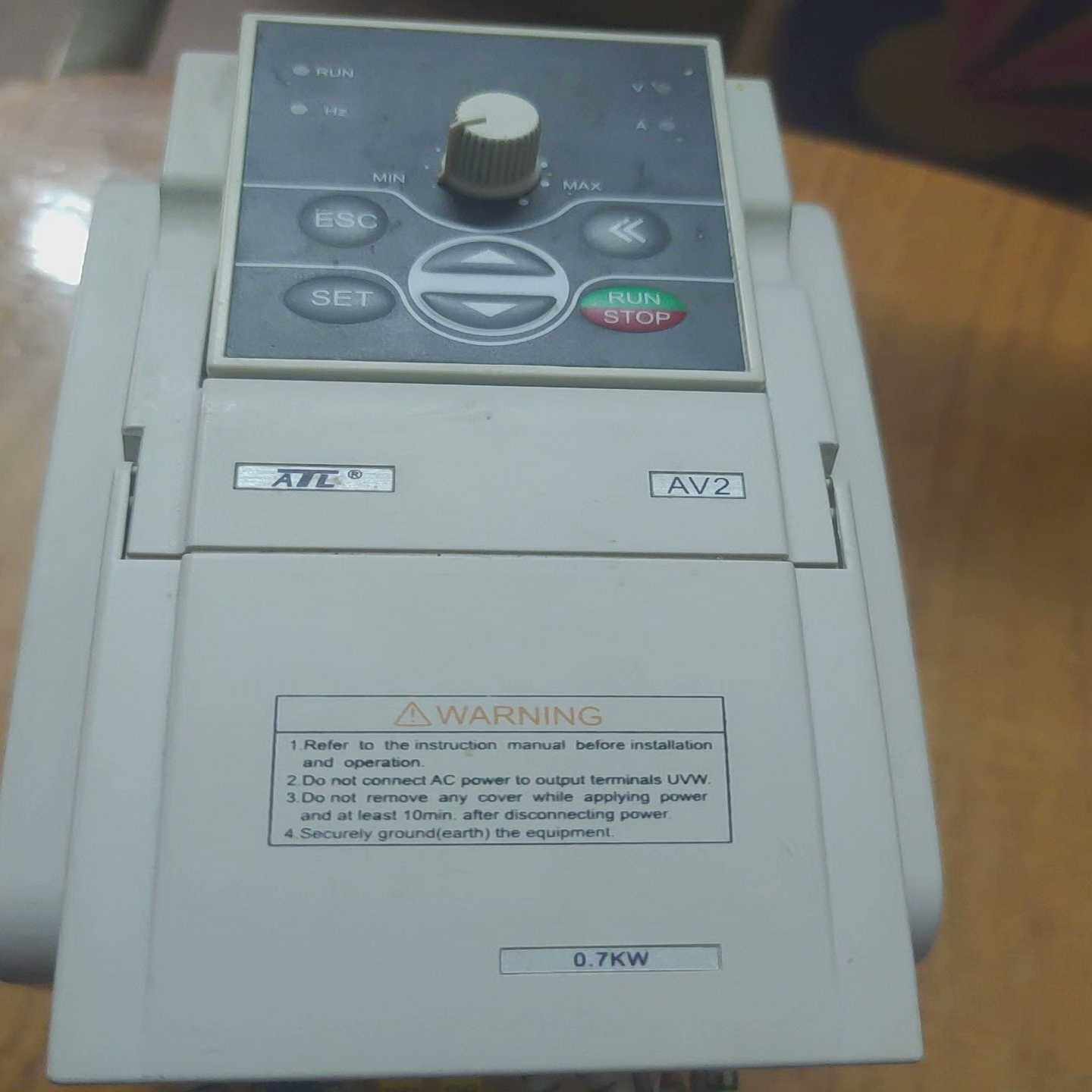 ATLEE爱德利变频器AV2-4T00070.7KW38--议价商品