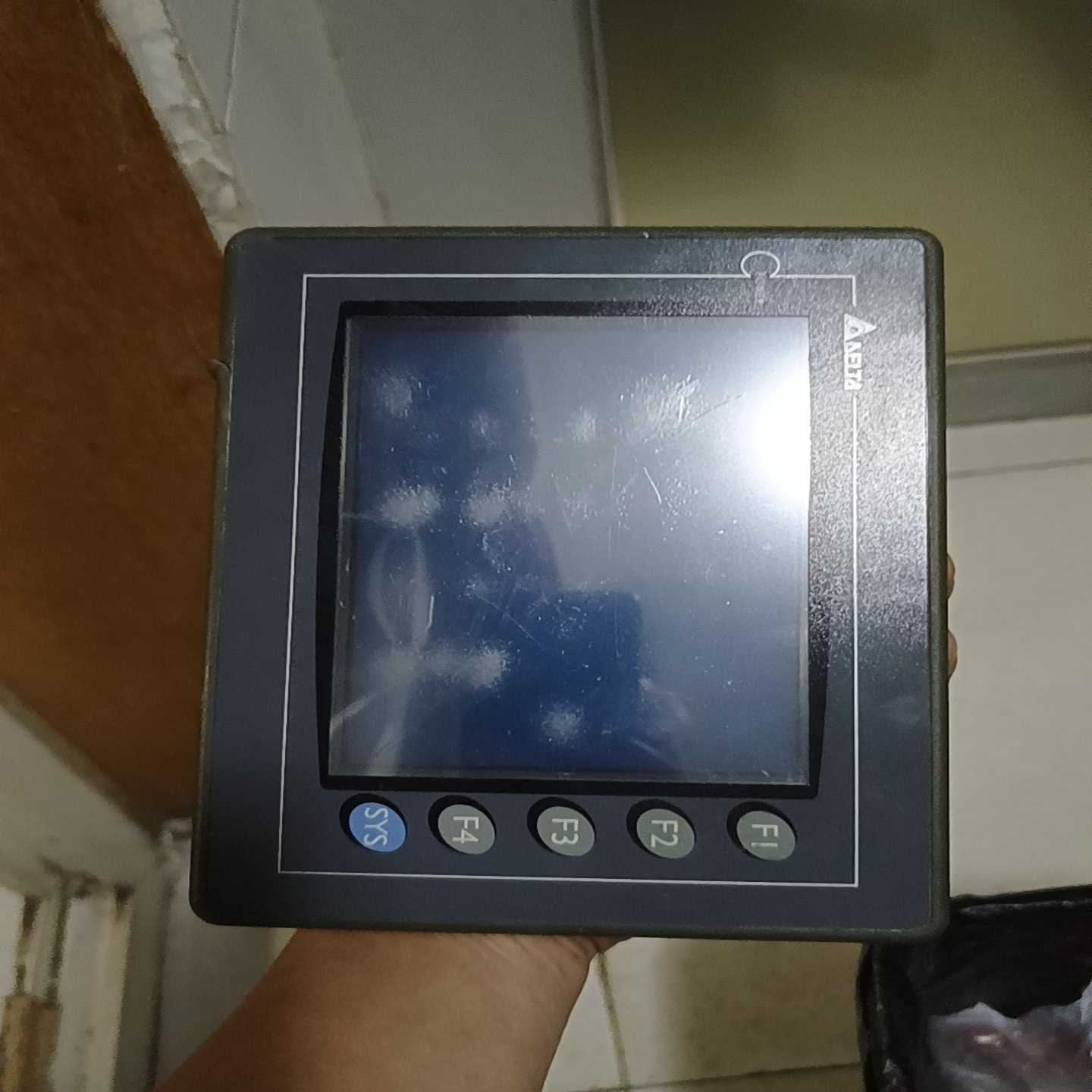 询价台达触摸屏DOP一A57BSTD: