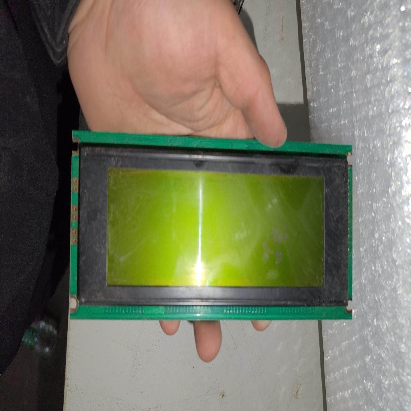 询价工业液晶屏 型号：LCM24064D -VC01~可接维修