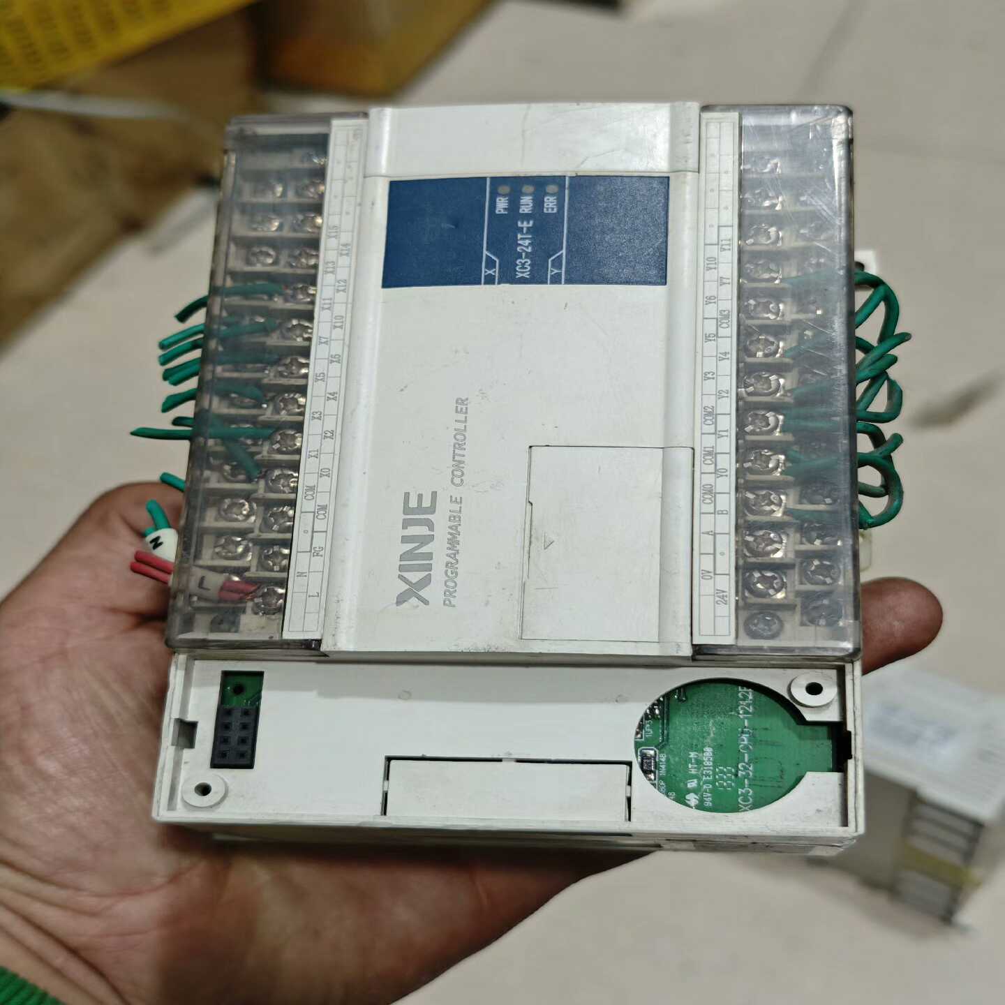 信捿PLC，型号C3-24T-E，正常下来的。询价