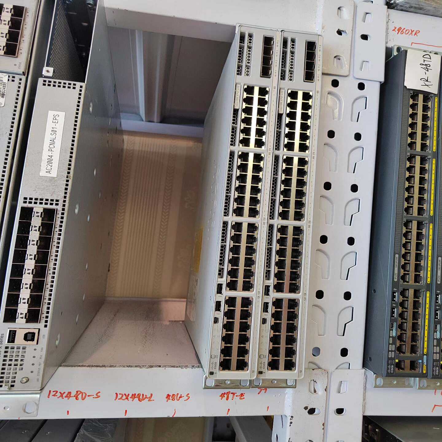 WS-C9200L-48P-4X-A到几台，带堆叠模块，询价