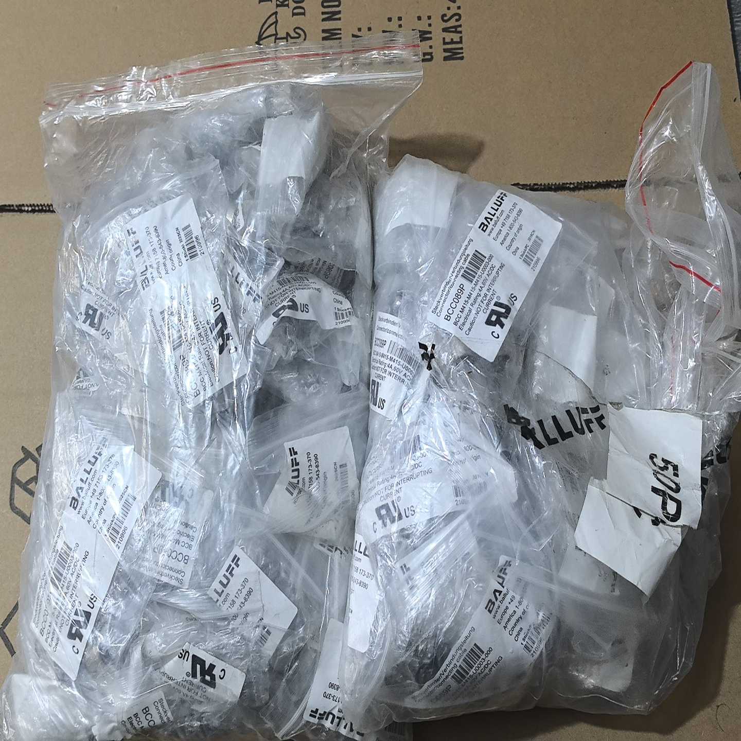 巴鲁夫BCC089P接插器T型分配器BCCM415-M41