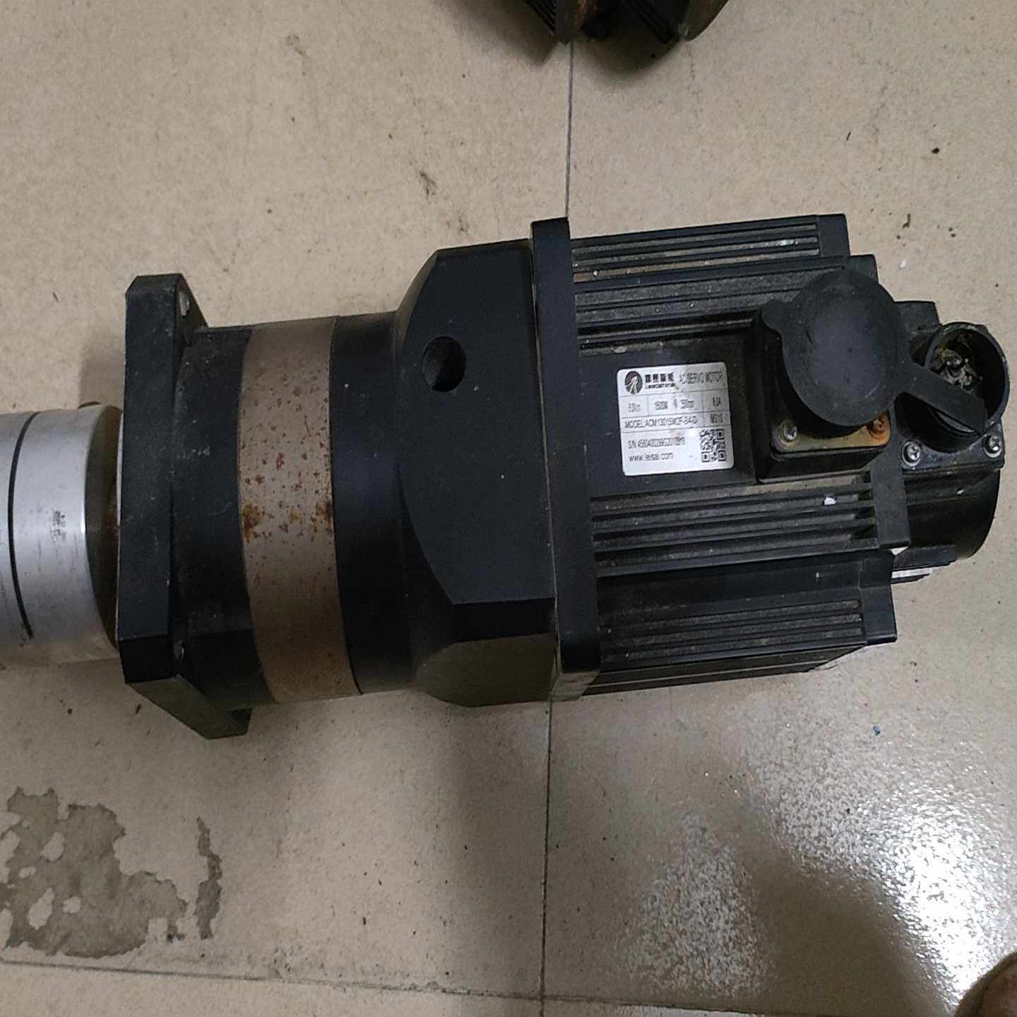 雷赛伺服电机ACM13015M2F-B4-D，1.5KW功率