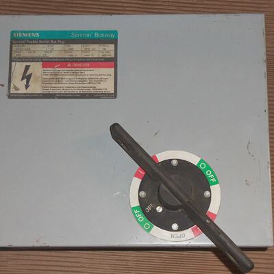 ITE SIEMENS SXID SXID3610G 30 AMP 600V FUSIBLE FUSED BUS PLU