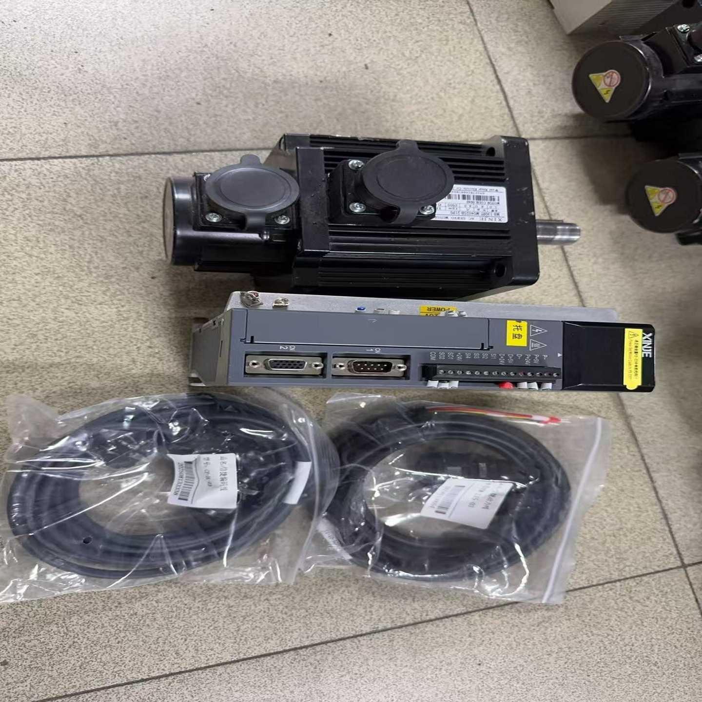 信捷伺服电机套装，驱动器型号DS3E-21P0-PFA，电机--议价商品