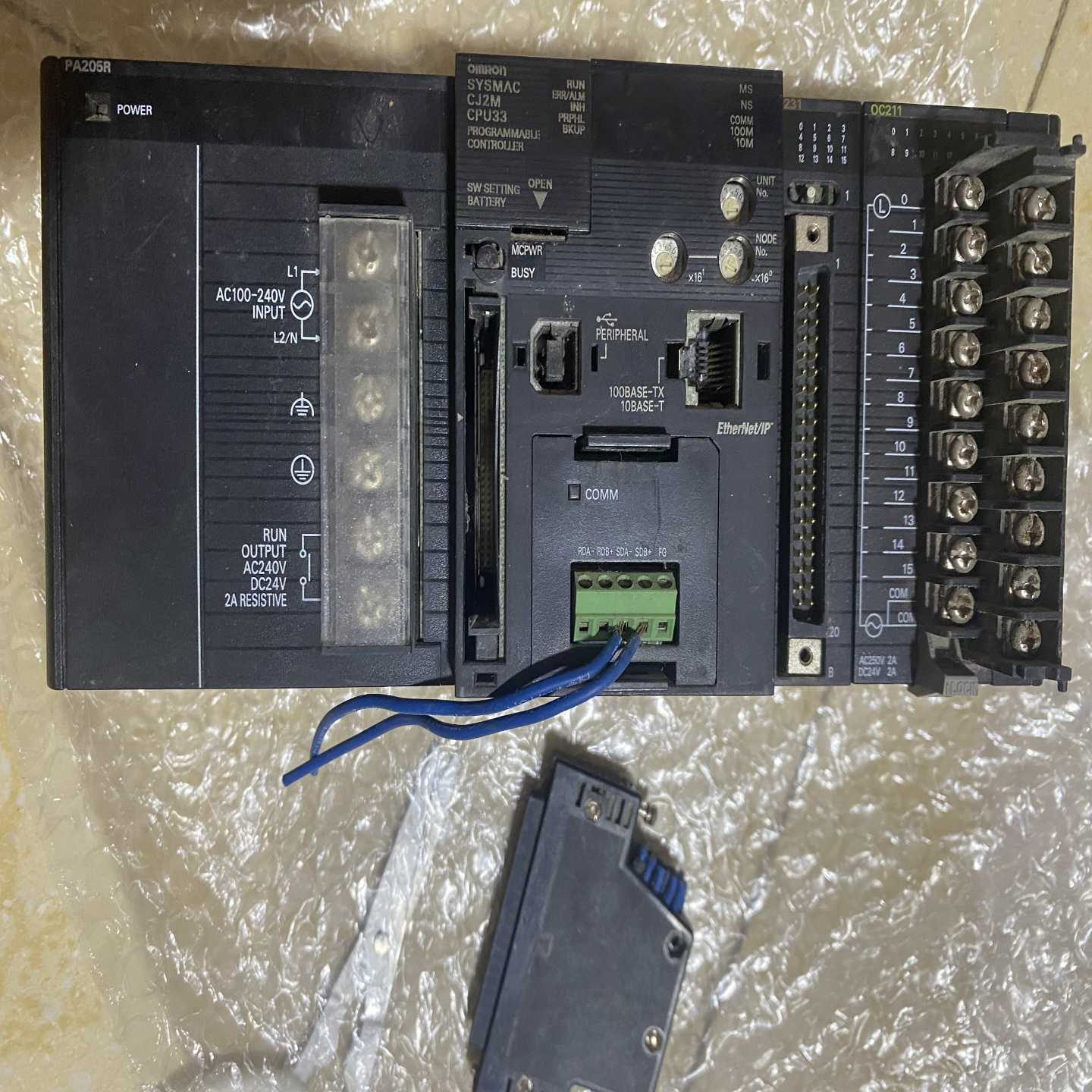 欧姆龙CJ2M-CPU33，CJ1w-PA205r电源-议价