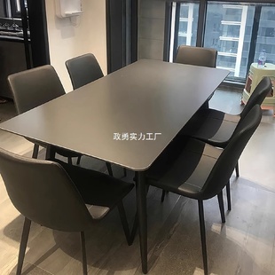 现代简约长方形饭桌依诺黑色岩板餐桌岩板餐桌全拖家用小户型餐厅