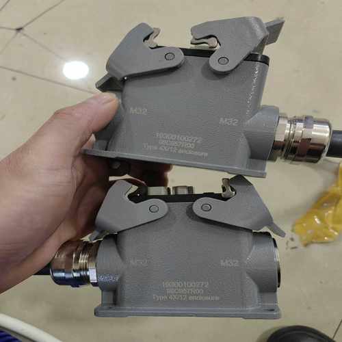 库卡技能专用重载插头1930010027298C957R00--议价商品