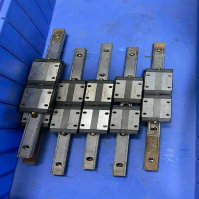 THKSSR15滑块，拆机的没去污处理，轨道长27CM，滑动--议价商品