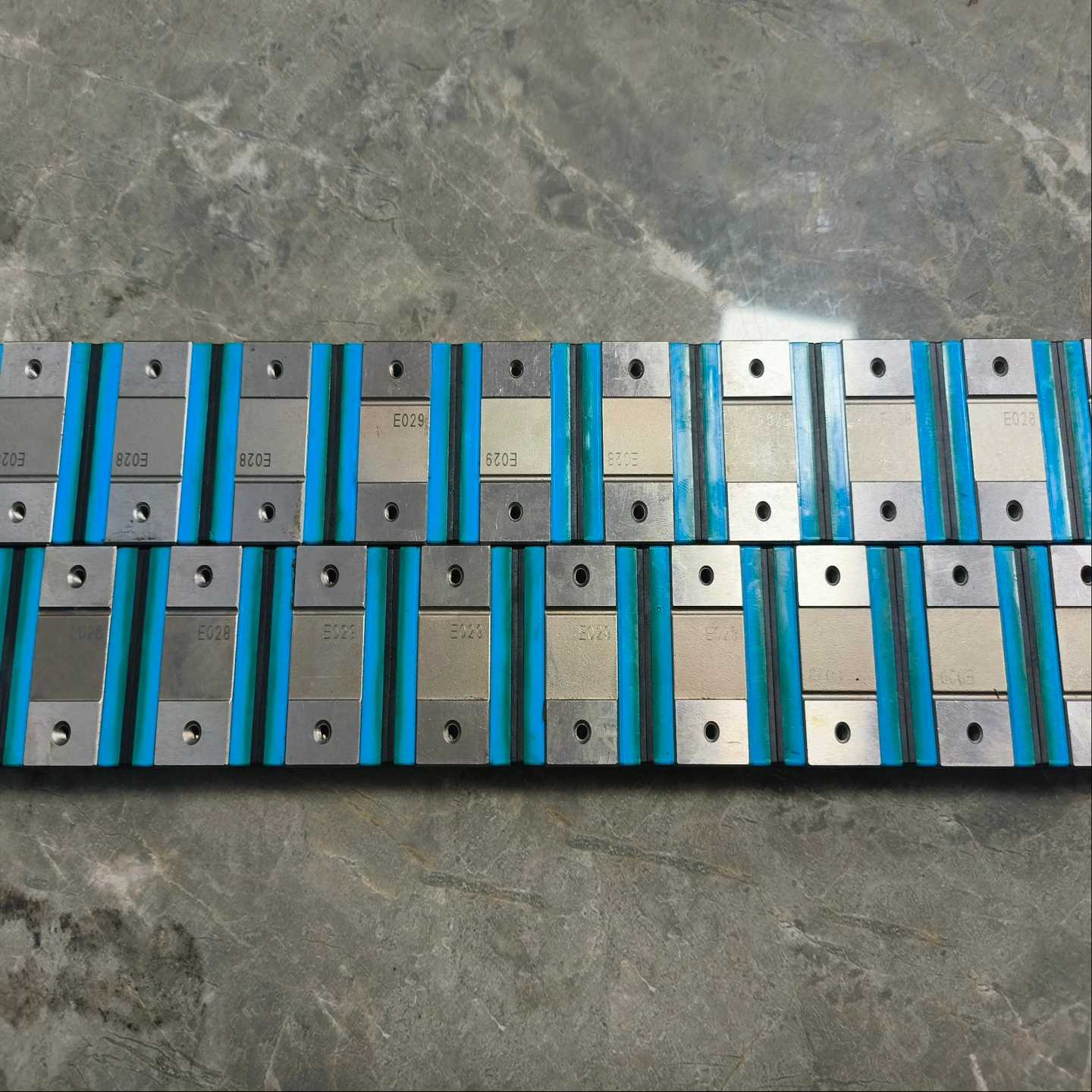 IKO直线导轨滑块MLFC24两孔滑块成色如图数量不--议价商品