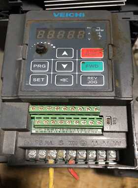 伟创ac60.220vo.75kw缺下盖。成色如图。便宜处理询价