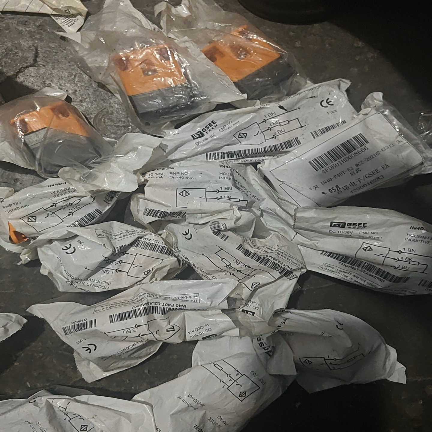 询价GSEE接近开关IN40-P40T-E2，DC10-36V，