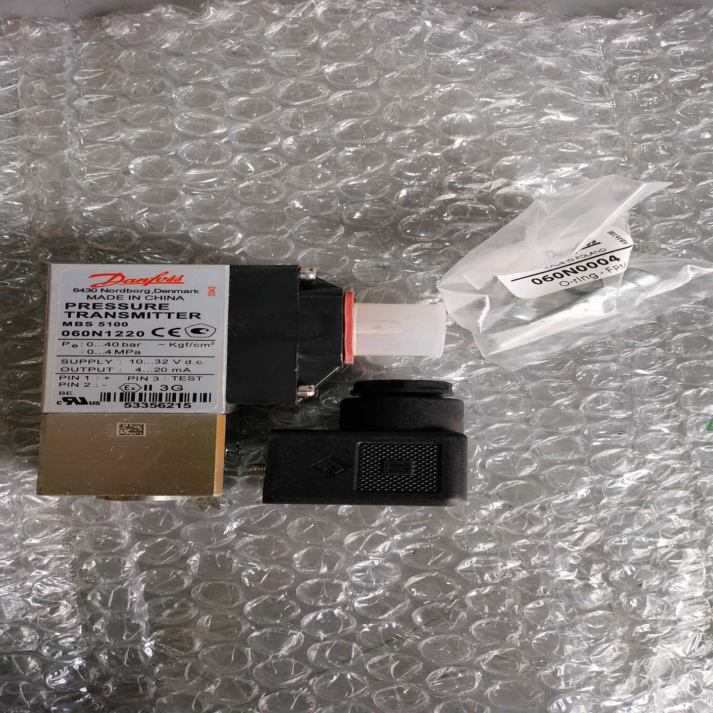 隆兴丹佛斯压力开关传感器MBS5100  0-40bar  060N1220全新原厂*