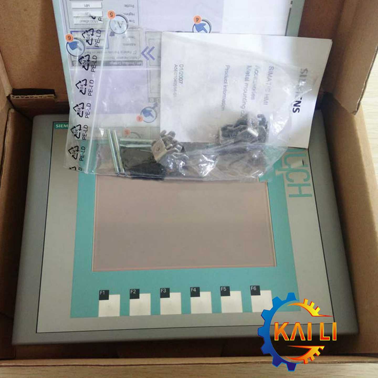 西门子6AV21240JC010AX0屏幕尺寸：9英寸精简面板触摸屏现货