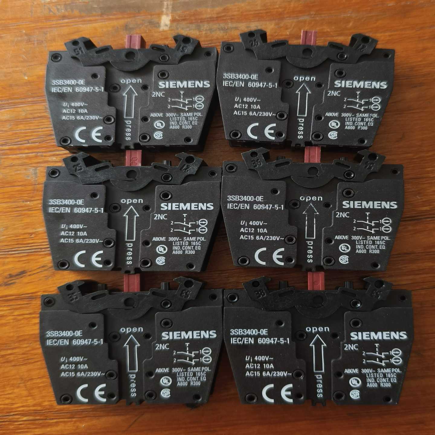 西门子3SB3400-0E按钮辅助触点--议价商品