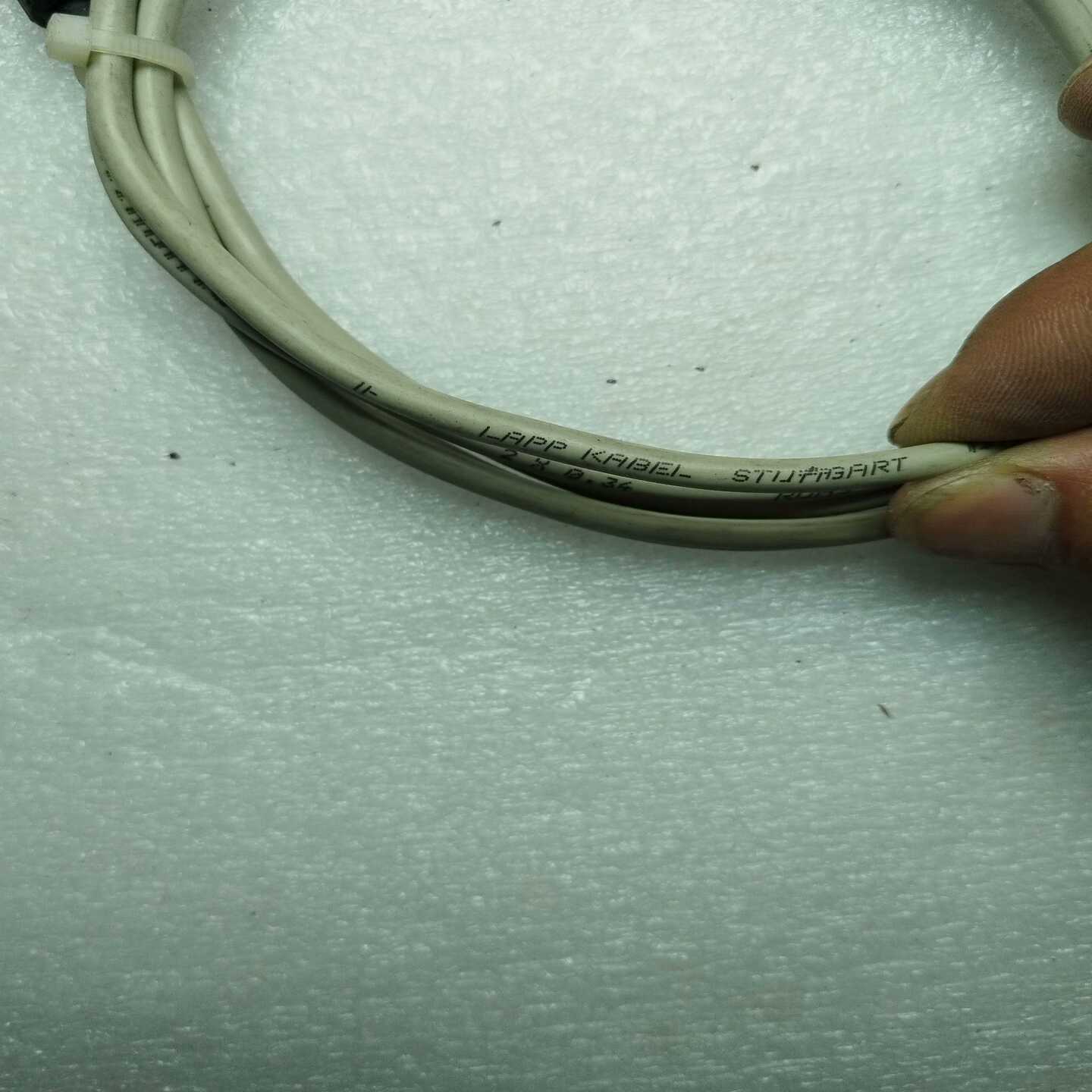 （洋洋设备）德国LAPPKABEL工业连接线，多条库存，白色线身配黑